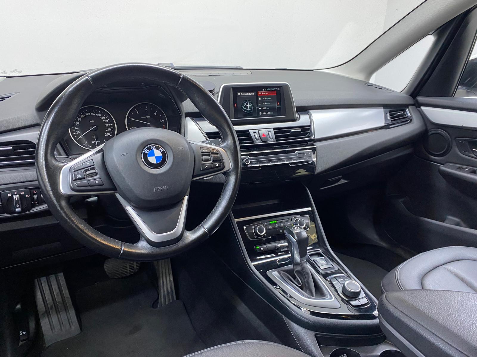 BMW 216d 24